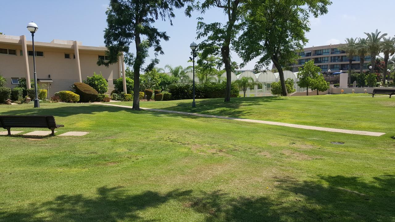 Neot Golf Caesarea Garden Apartment Eksteriør bilde